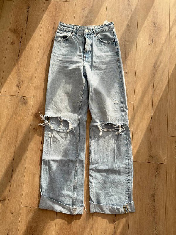 Шорты Pink S, Топ S, Ночнушка, Джинсы Zara S, Топ Oysho M, Белый дом костюм, Lacoste кеды 37, Дубленка S-M, Лонг S-M, Унисекс худи Zoho oversize 4