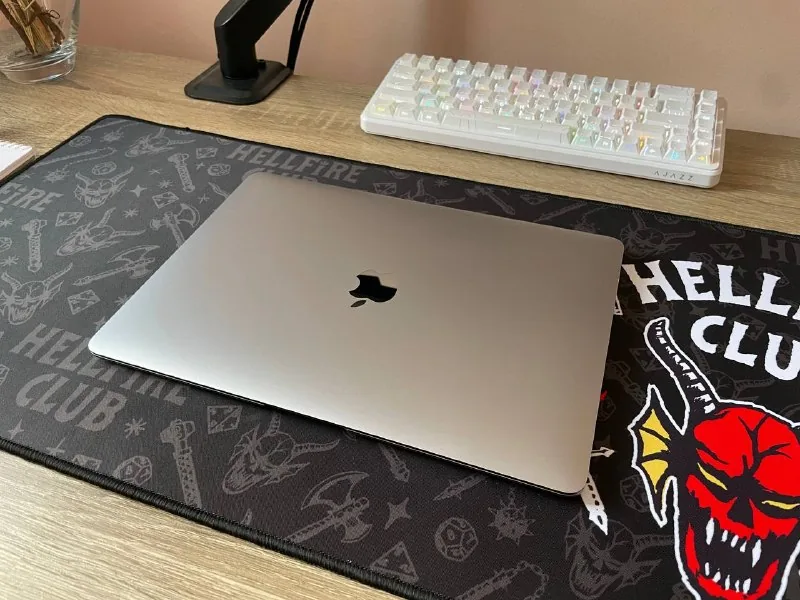 MacBook Air M1 8/256 1