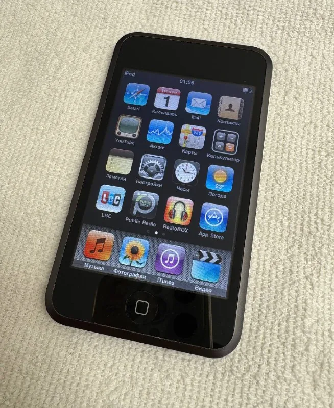 iPod Touch 1-го поколения 16 ГБ 1