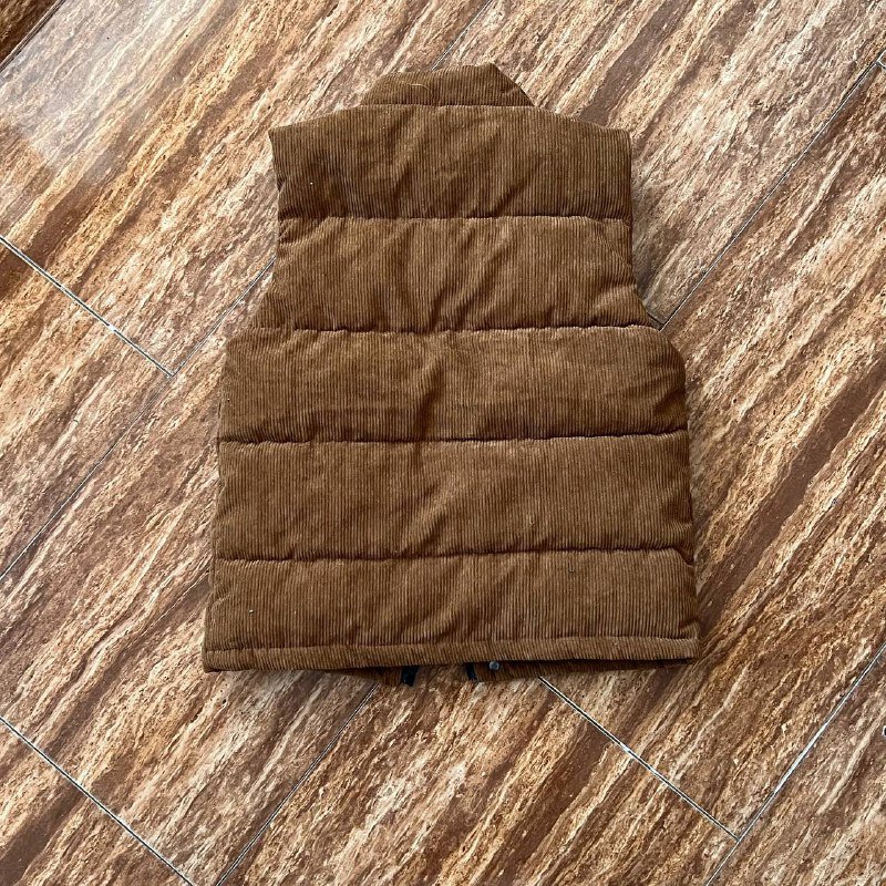 Вельветовый жилет, джинсы, джинсовые шорты, футболки Diesel и Redbull 2