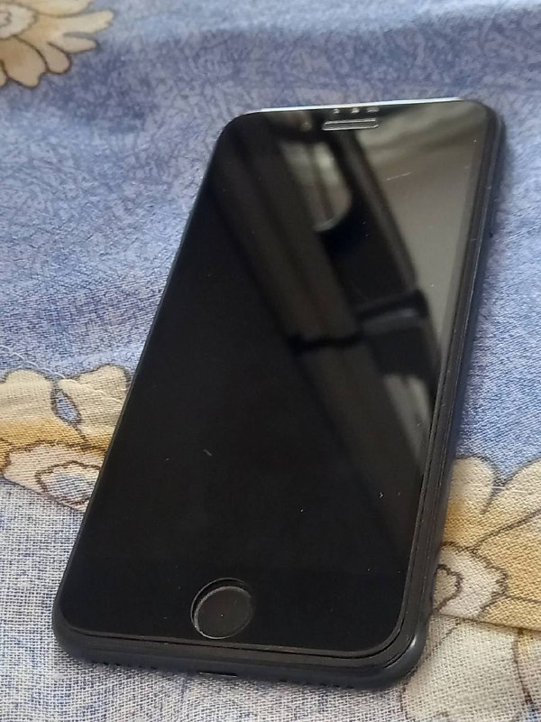 iPhone SE 2022 128GB, защитное стекло, чехлы