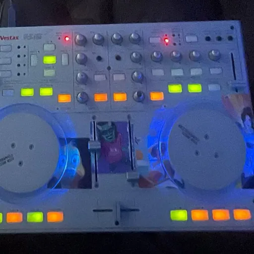DJ контроллер Vestax