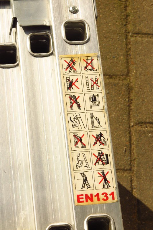 Лестница 7м, одно деление 2,70м 2