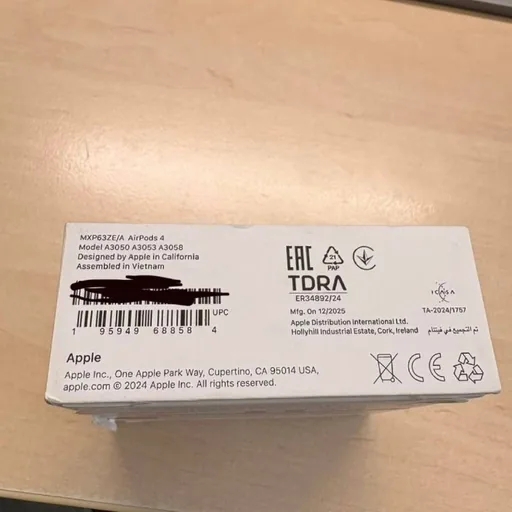 Apple AirPods, кабель 2 м, зарядник 140 Вт