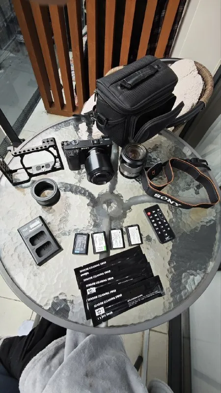 Sony a6300, объективы, адаптер, cage, аксессуары