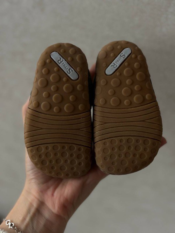 Кожаная обувь детская 19 размер