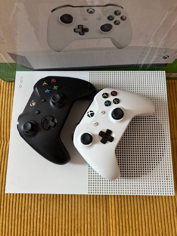 Xbox One S 2