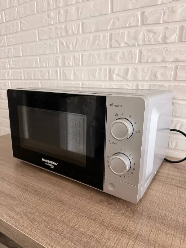 Микроволновка Haisberg 1