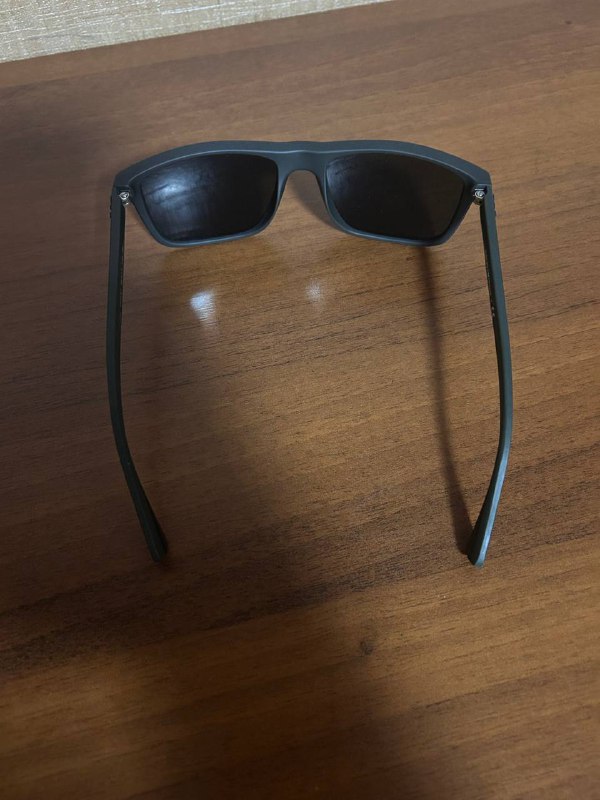 Очки солнцезащитные Emporio Armani 3