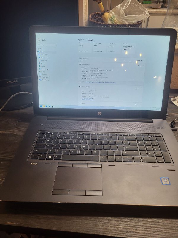 HP zbook 17 G4 ноутбук Intel Xeon Nvidia p5000 64Gb RAM 1Tb SSD