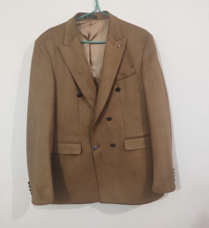 Мужской коричневый пиджак новый