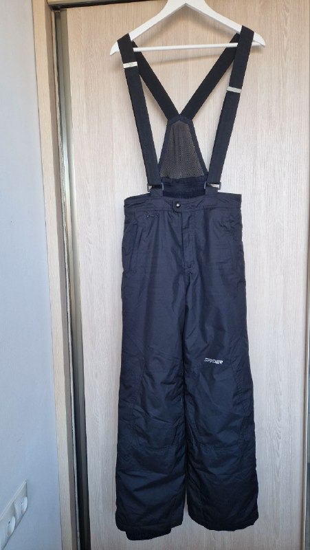 Перчатки Helly Hansen, рюкзак Wedze, штаны Spyder, шапка Paul & Shark 5