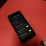 iPhone SE 2020 красный 4