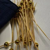 Кухонные мелочи, салфетки, шпажки, палочки, подставки, свеча 6