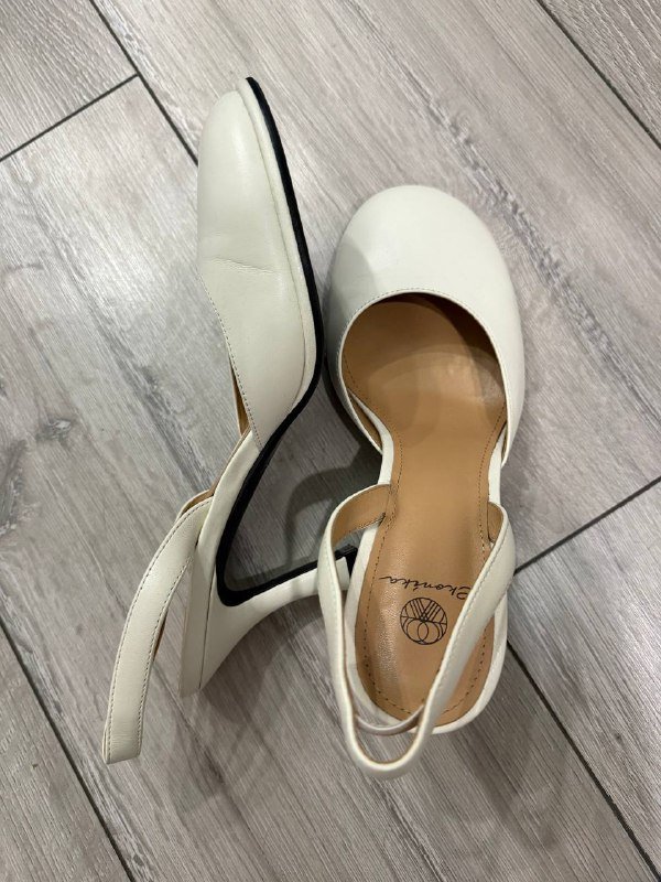 Роскошные кожаные белые туфли ЭКОНИКА 2