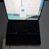 MacBook Air 13 M2 3