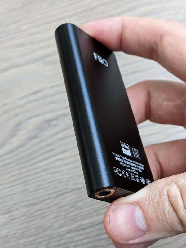 Hi-res плеер Fiio M3K с аксессуарами 3