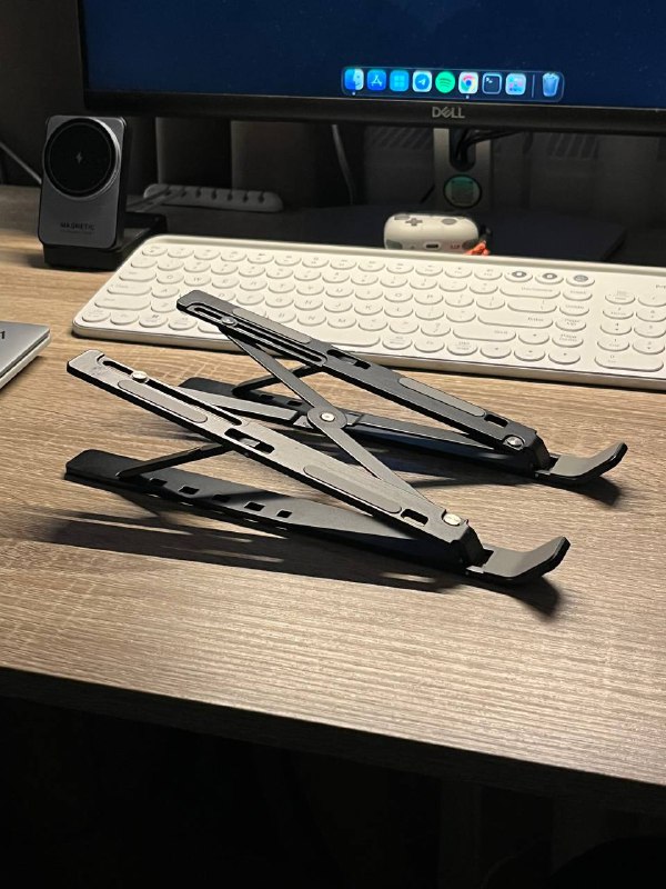 Подставка для ноутбука в отличном состоянии 3