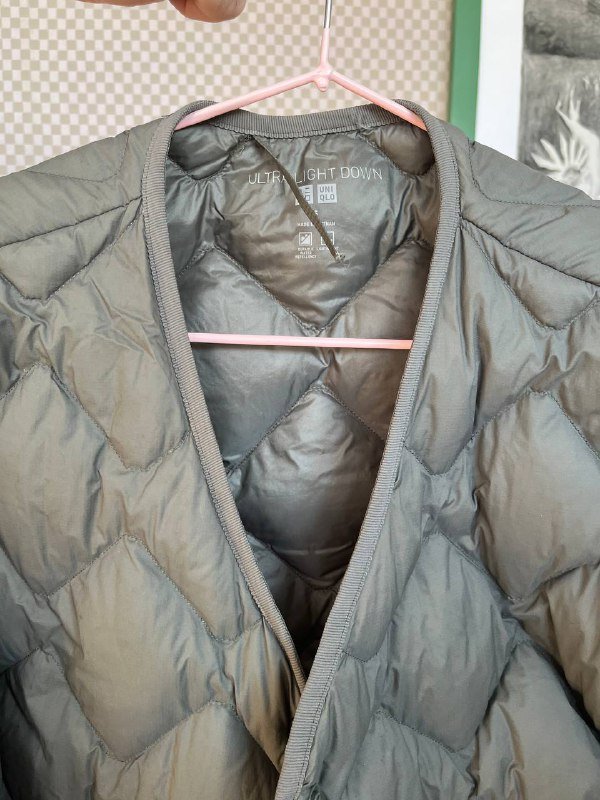 Пуховик цвета хаки UNIQLO, размер S 2