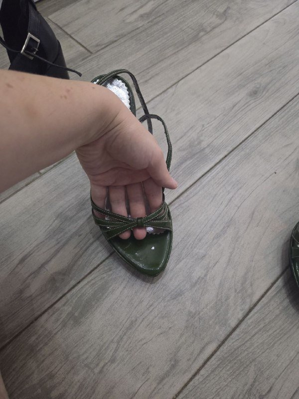 Женская обувь, черные и зеленые туфли, коричневые шлепанцы 7