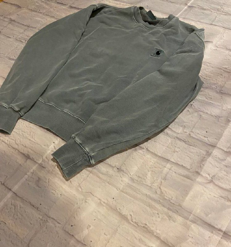 Carhartt sweater size S-M 3