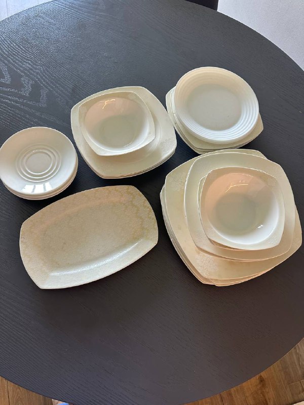формы под крупы, стаканы, тёрка, миска, молочник, тарелки, кружки 7