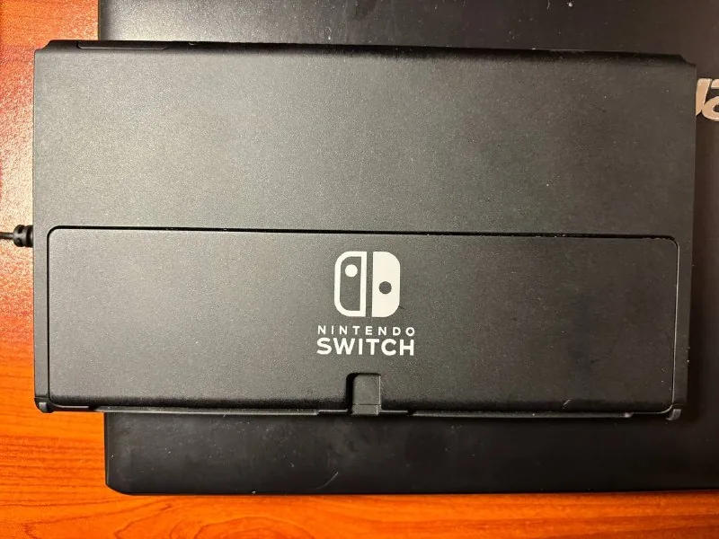 Прошитый Nintendo Switch OLED 1