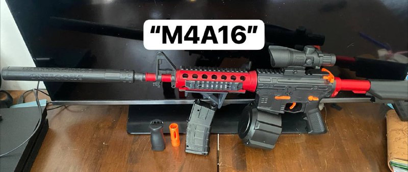 Орбибольная автоматическая винтовка M4A16, пистолет Glock GLE817, пулемет-реплика PUBG, банки для орбизов