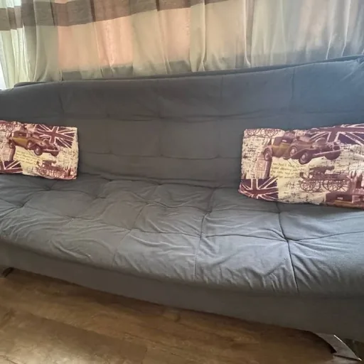 Диван