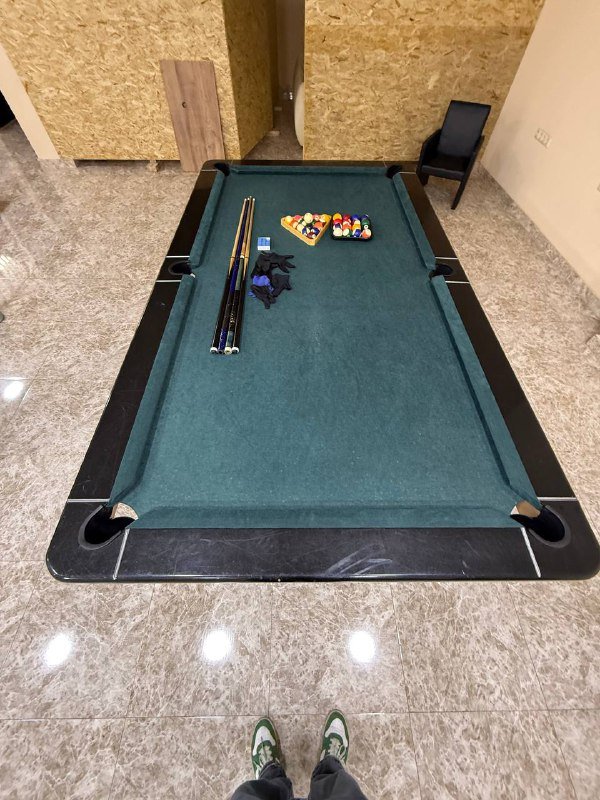 Бильярдный стол мраморный с инвентарем 2