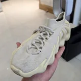 Увлажнитель Dyson AM10, обувь Dolce&Gabbana, Yeezy 450 10