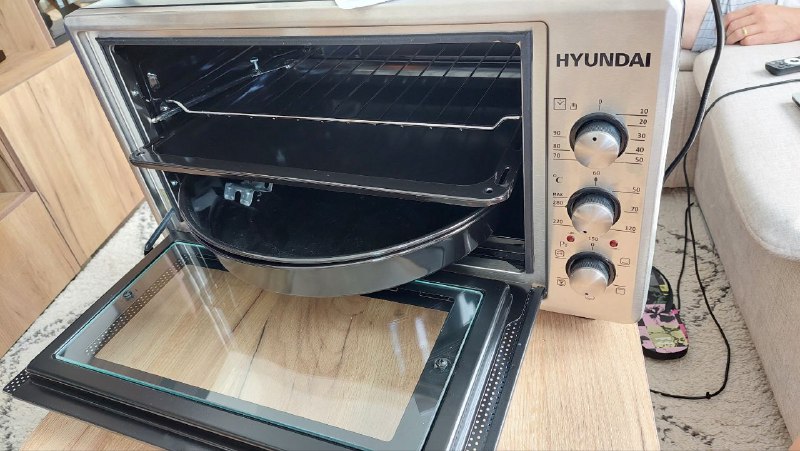 Электрическая духовка HYUNDAI EL4603 2