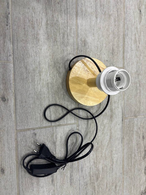 Лампа настольная без абажура