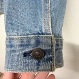Classic light blue Levi’s denim jacket L 2