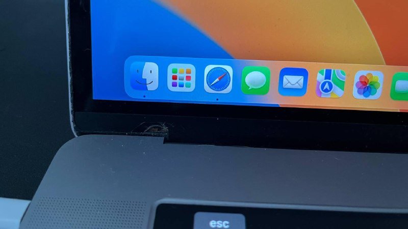 Ноутбук MacBook Pro i7 16GB с дефектом дисплея 2