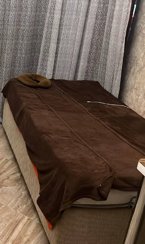 Кровать с матрасом