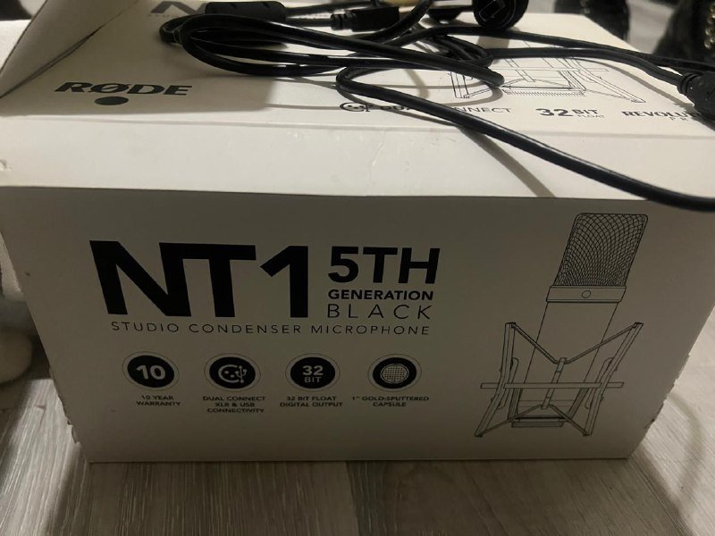 микрофон NT1-5TH, звуковая карта, аксессуары, кабели 5