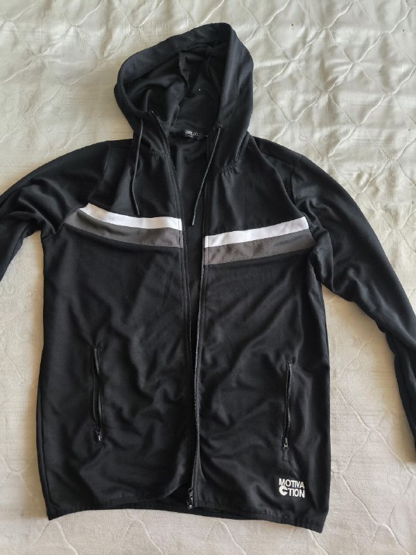 Игра Данетка, кофта LC WAIKIKI, штаны Koton, штаны Pull & Bear, джинсы Ostin, худи Pull & Bear, футболка, ветровка 2