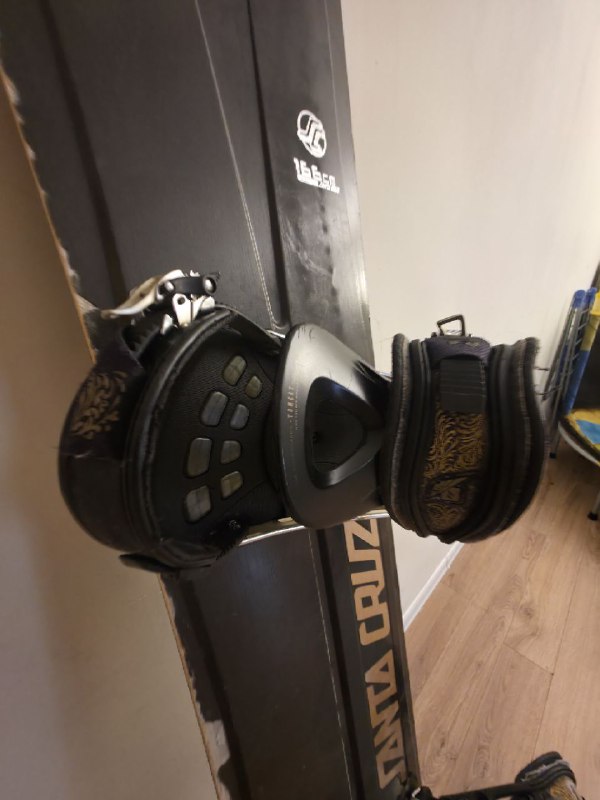 Сноуборд Santa Cruz 166 см с креплениями 7