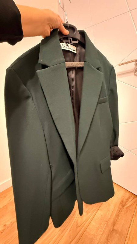 Бежевая куртка, Пиджак, Чёрная куртка 2