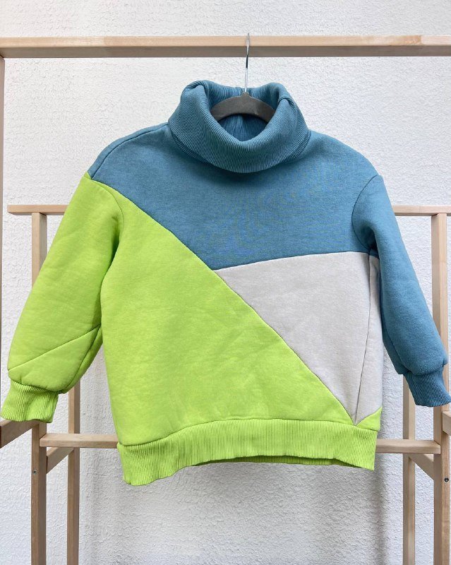 Костюм детский с начесом и воротом 3-4 года