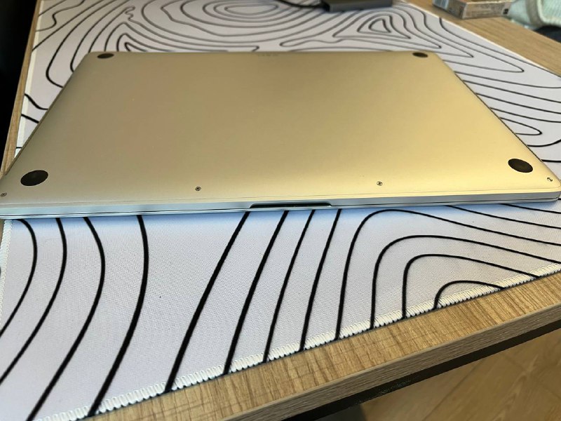 Macbook Pro 15” 2019, i7/16/500/Radeon 555x 4Gb 5