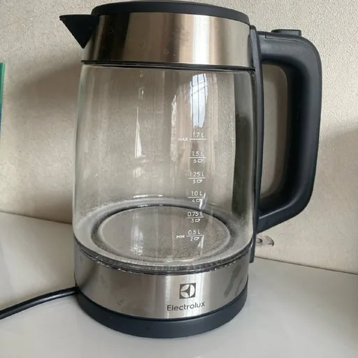 Электрический чайник Electrolux