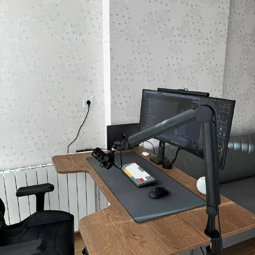 Стол с подъёмным механизмом