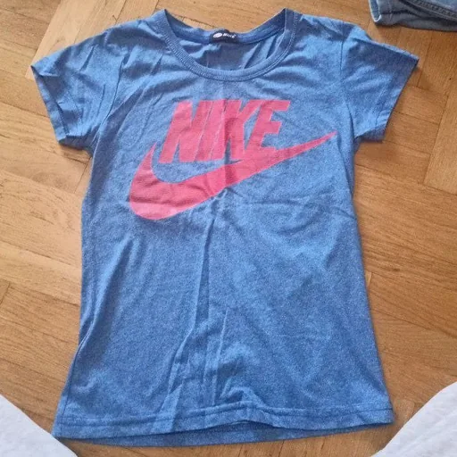 NIKE-ის მაისური