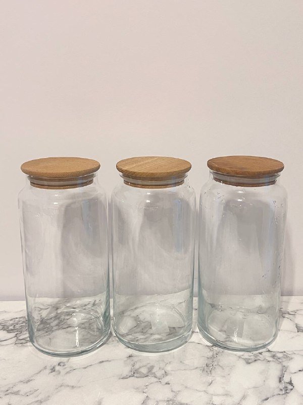 Игрушка-антистресс, карточки, спортивный коврик, розетка с таймером, скотч, корзина для пакетов, подставка для полотенец, банки для хранения, набор специй, тазик 8