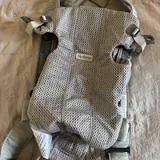 BabyBjörn Baby Carrier Mini 2
