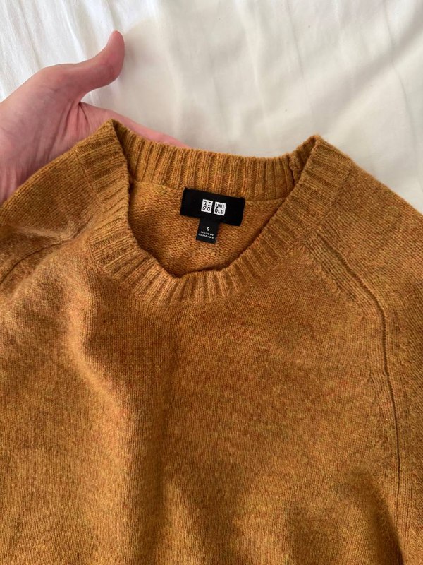 Свитер Uniqlo из шерсти