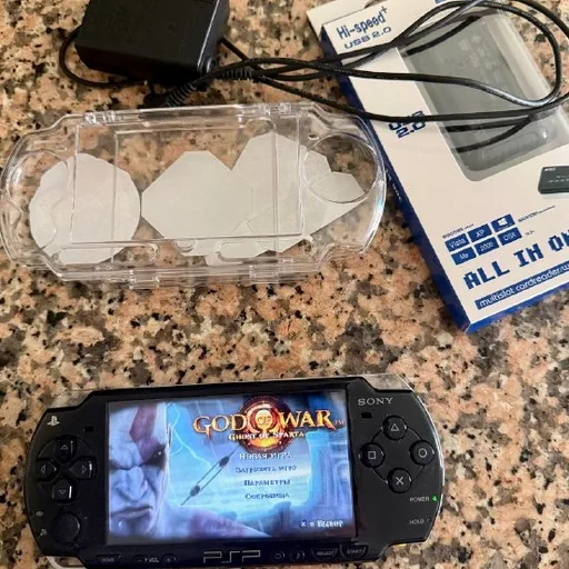 PSP 2004, зарядное устройство, карта памяти, чехол, картридер