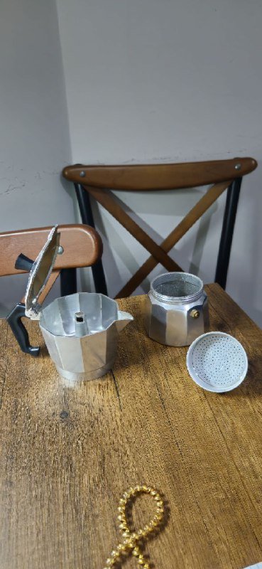 Миниатюрная гейзерная кофеварка 2